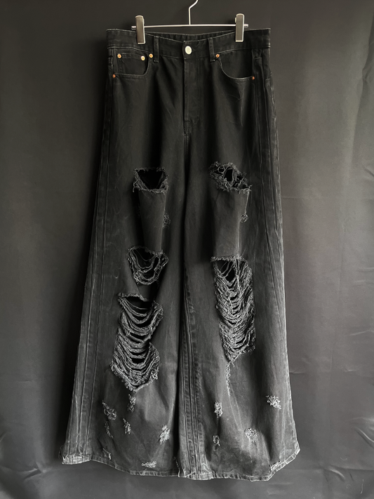 Vetements Destroyed Baggy Denim (33W)￼