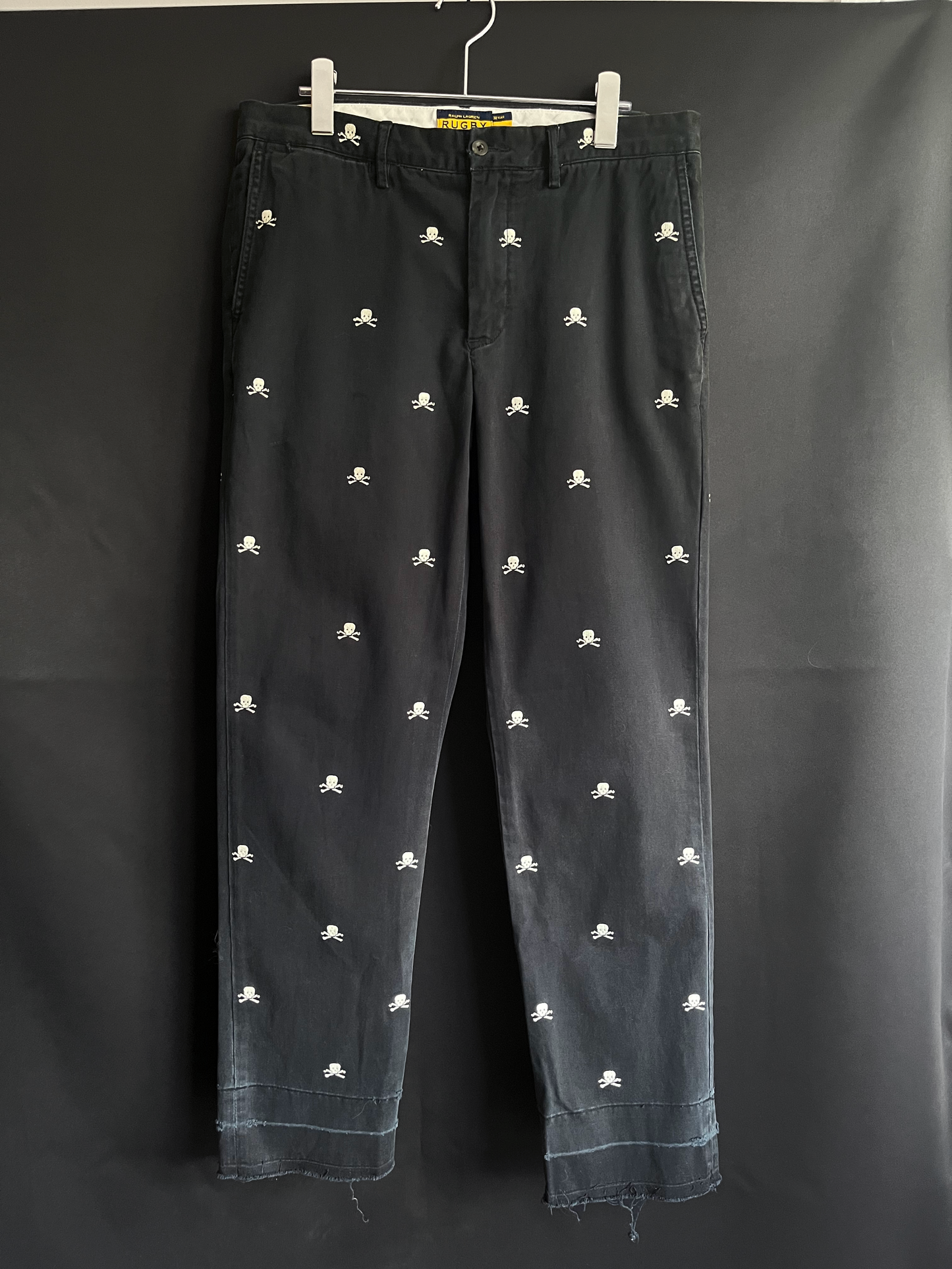 Ralph Lauren Rugby Skull & Crossbones Embroidered Chinos (33W)